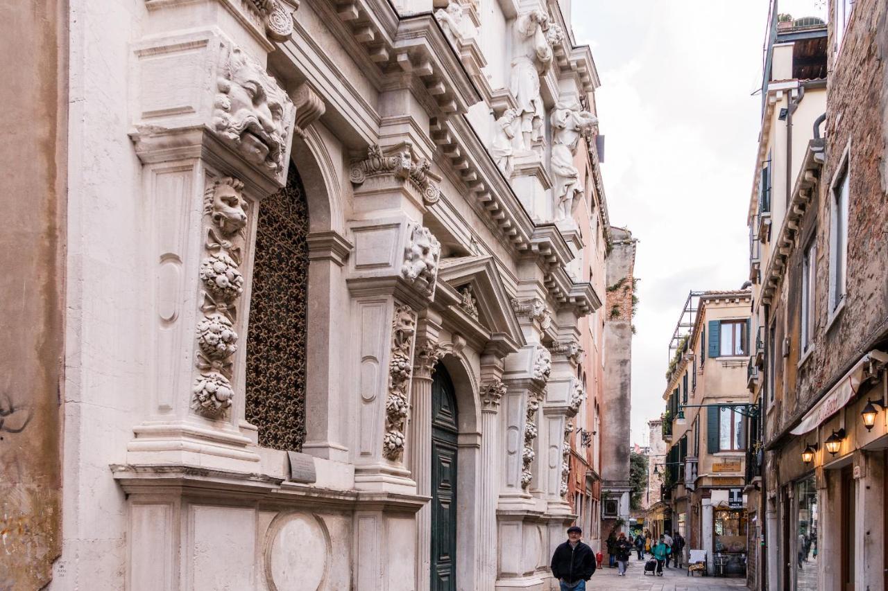 Doge'S Pantheon & St.Mark School In Hidden Венеция Экстерьер фото